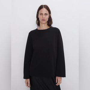 Zara Contrasting Sleeve Sweater With Buttons - XL
